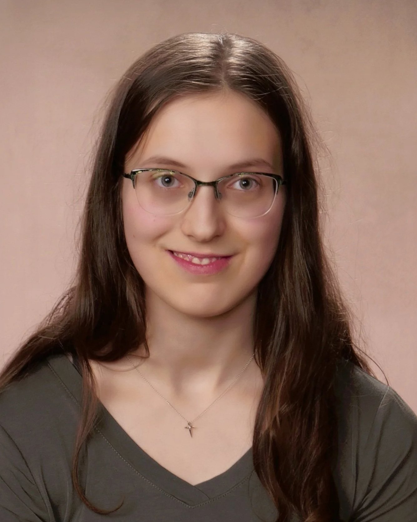 Naomi Nickolichuk, undergrad. researcher