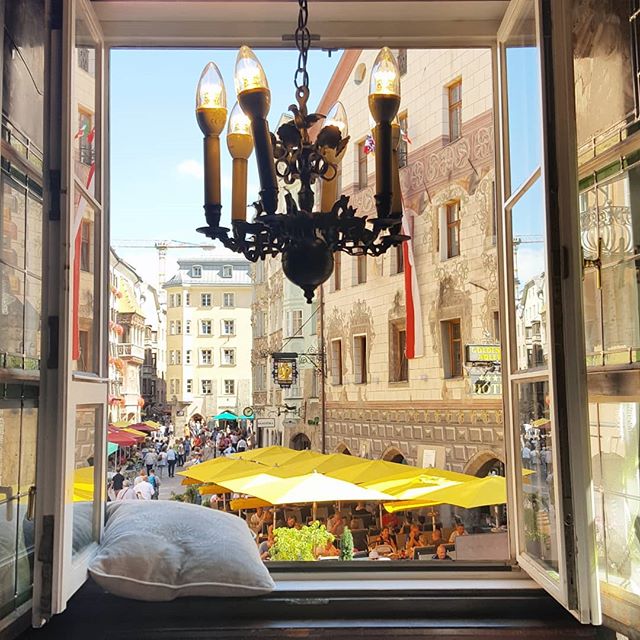 Talk about a window with a view 😍. This is taken from a restaurant in Innsbruck, Austria called Ottoburg that's built into the city wall. The building is 900 years old! The food, from schnitzel to tafelspitz to goulash soup, is all divine. Who wants