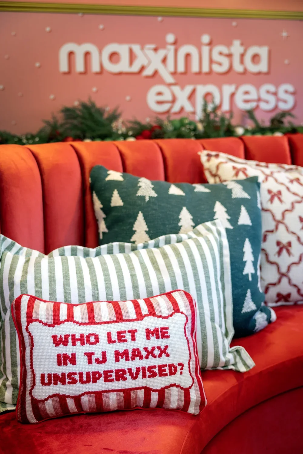 TJMaxxinista_Bus_DOROTHY-HONG_0191_LO.webp