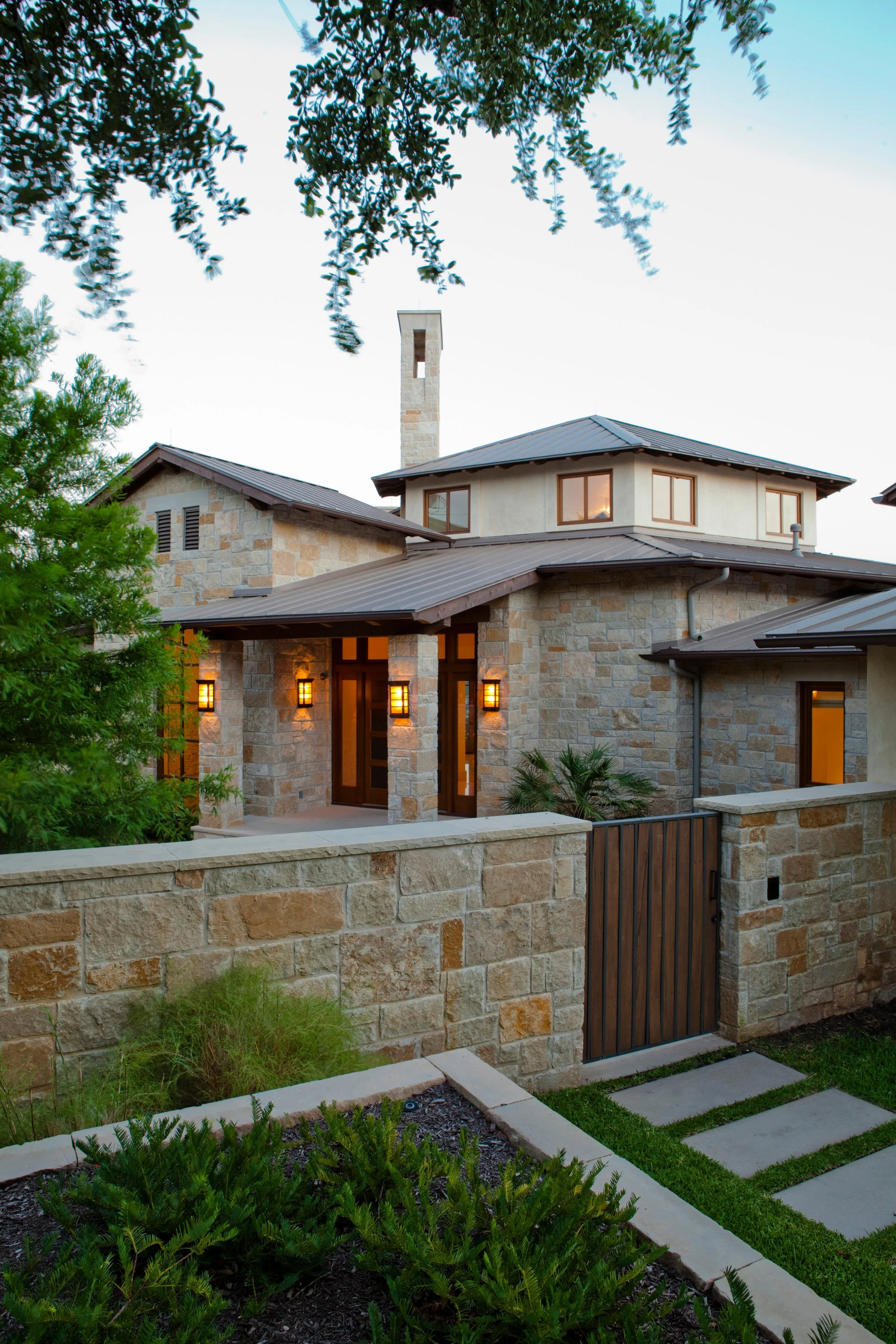Mnt Larson Side Entry.jpg