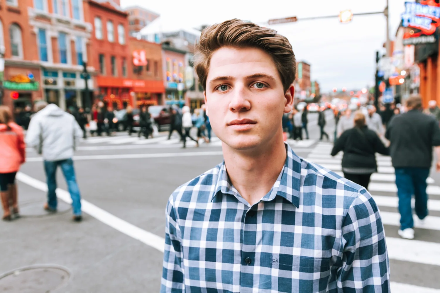 senior-pictures-in-the-city-of-nashville