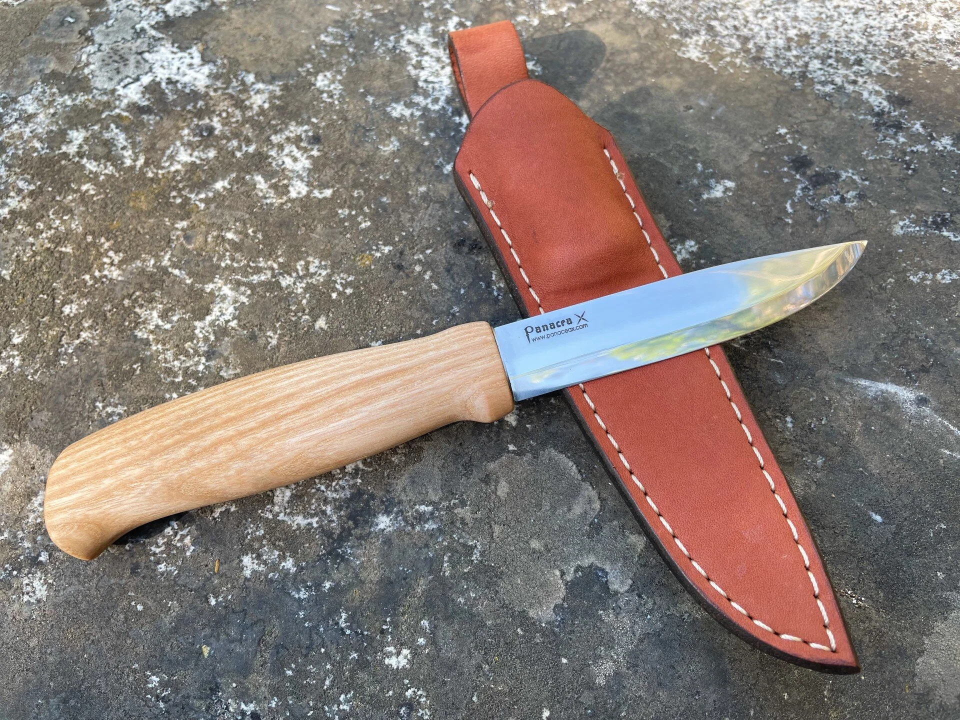 Foxx Walker knife 1web.jpg