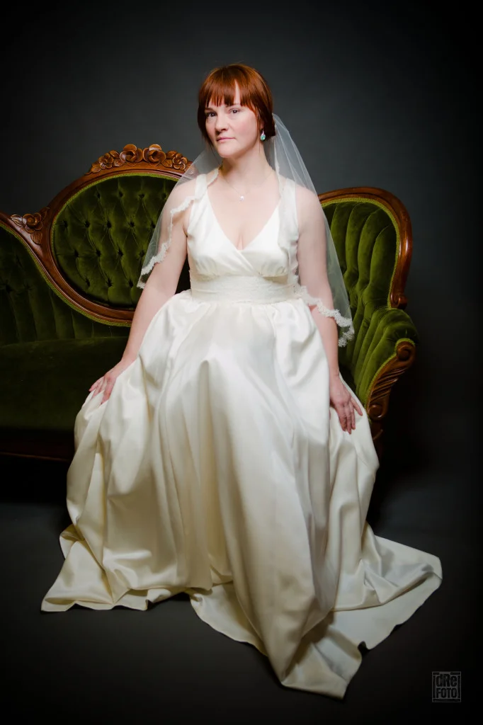 Anglo Couture Hair Piece.jpg