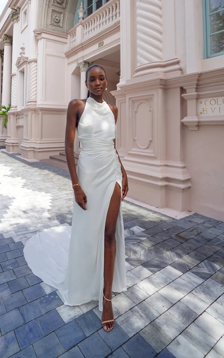 1739 by Martina Liana Bateau Bridal Boutique | Anchorage, Alaska 1739 by Martina Liana Bateau Bridal Boutique | Anchorage, Alaska