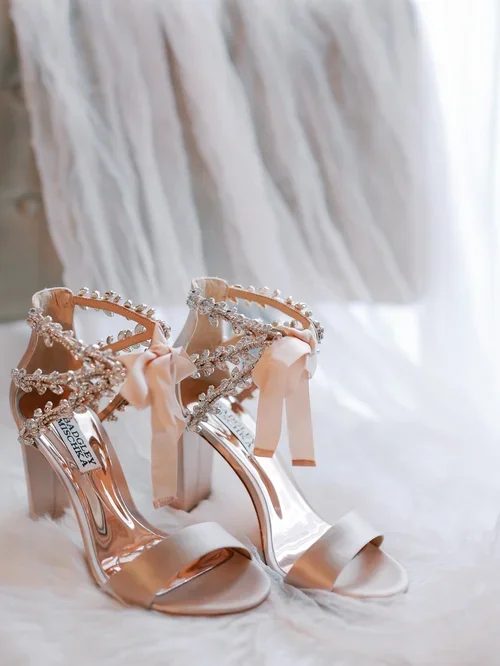 BridalAccessories-BateauBridalBoutique-RachelTweggsPhotography-6.webp