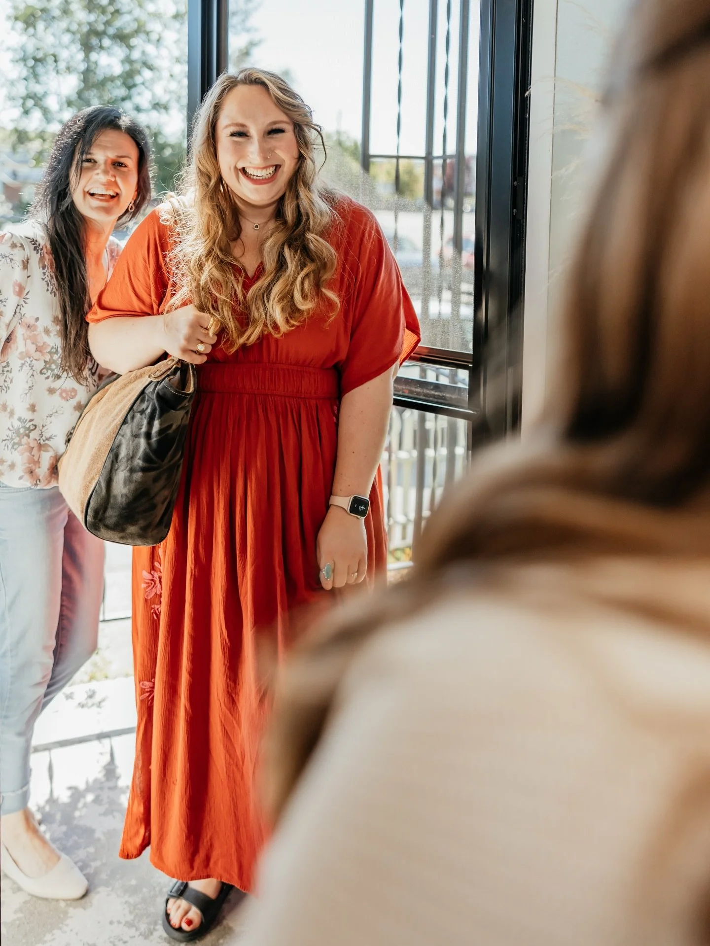 Welcome to Bateau Bridal 🩵
Swipe through a little glimpse of the magic&hellip; and imagine yourself finding the one ✨

📸 @lenaleephotography 

#alaskabridalshop #alaskabride #alaskawedding #weddinggown