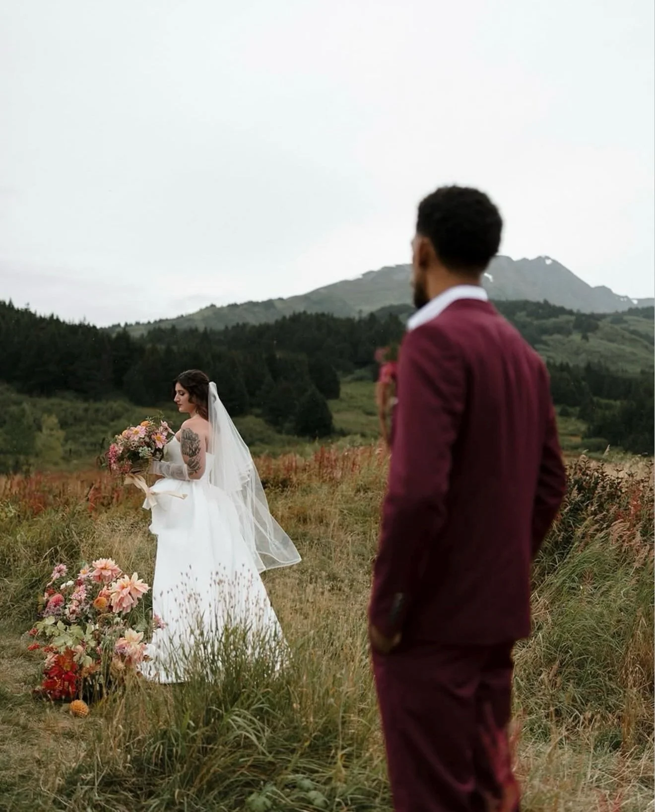 Moody vibes we can&rsquo;t get enough of 🤍

Photographer: @rachelstruve.photography 
HMUA: @glamulethaus.mua 
Florals: @honeybloomfloraldesign 

#alaskabridalshop #alaskabride #moodyelopement #alaskaelopement #allwhowander