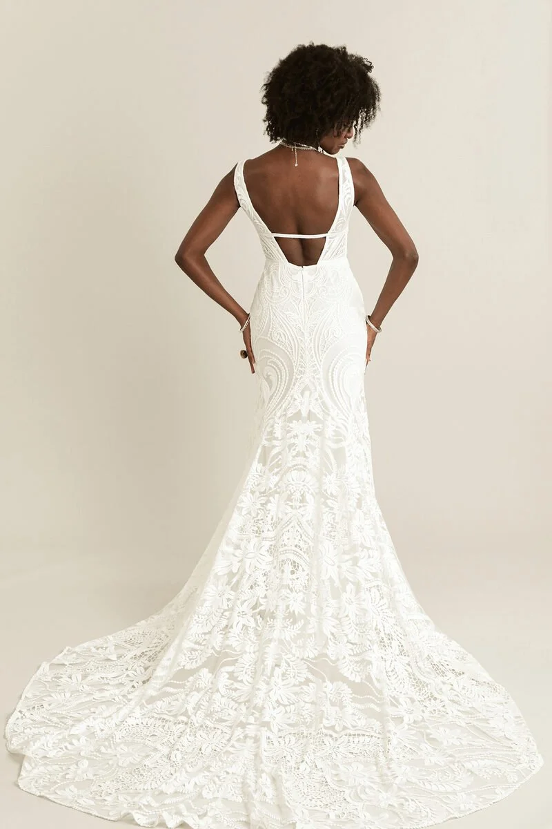 uploads_1678306141104-RUE-DE-SEINE_BRIDAL_GOWN_AMOS9.jpg