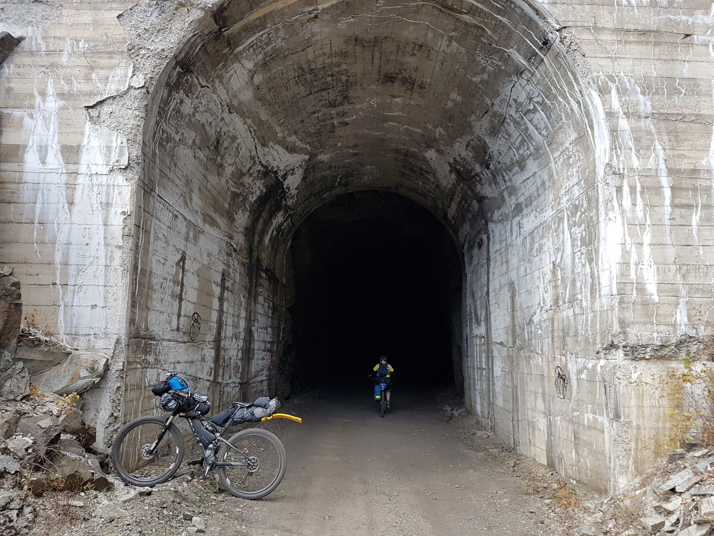 Bulldog Tunnel C&W rail trail