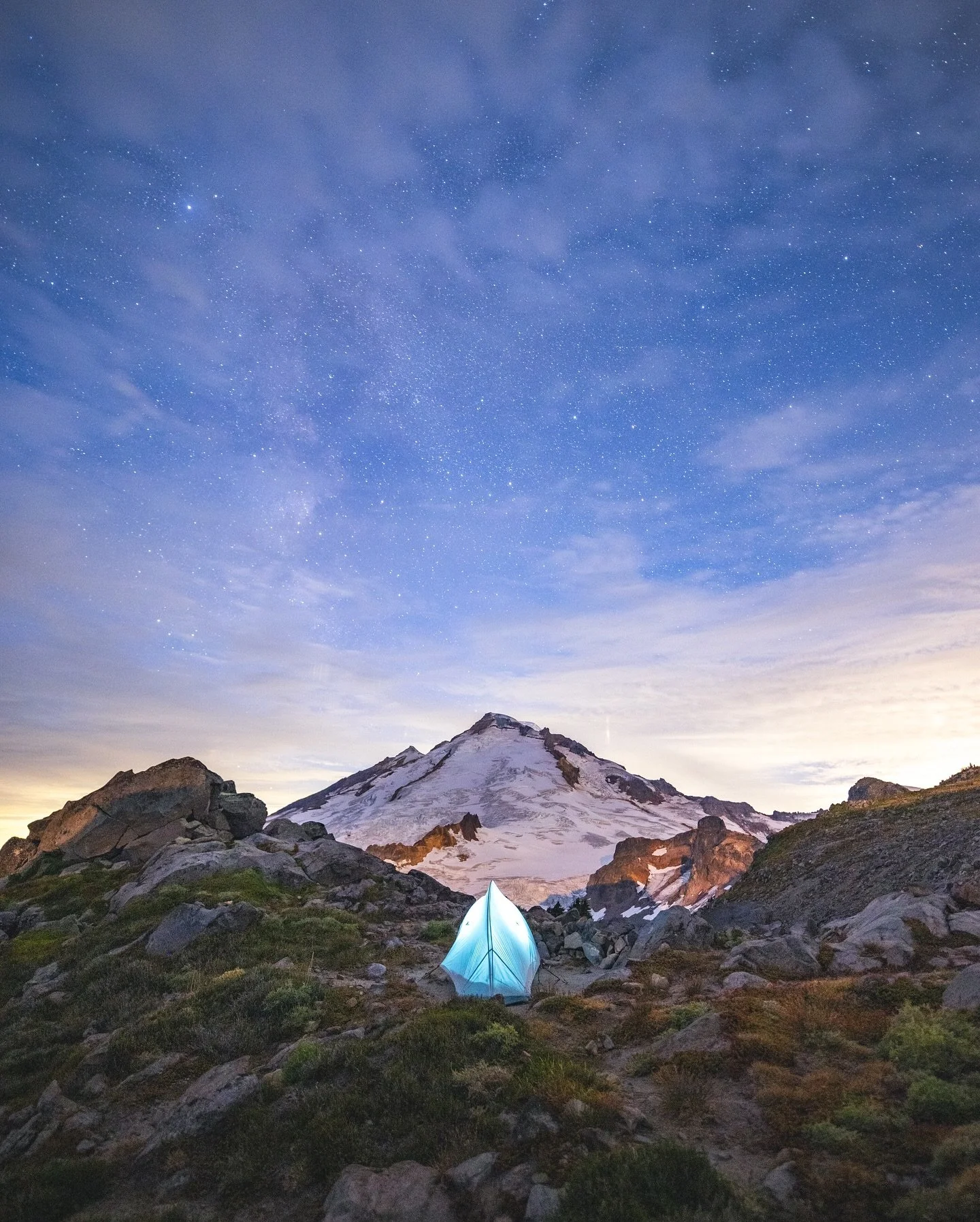 Camped among the stars ⛺️✨🏔️ 
This was such a cool spot with Mount Baker in one direction and Mount Shuksan in the other!
