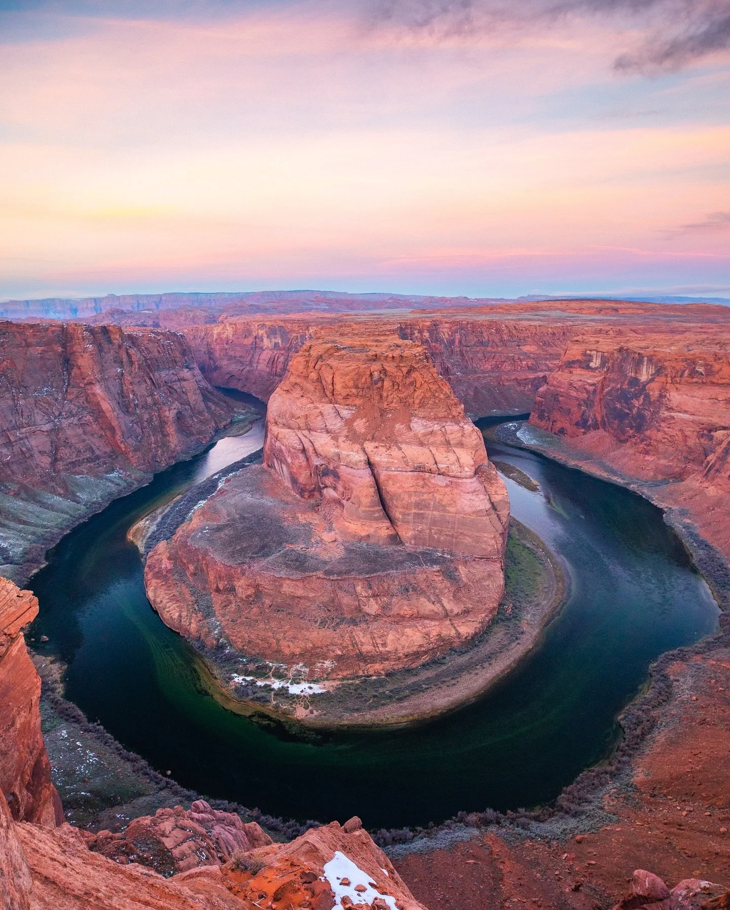 It&rsquo;s about that time of year where a southwest roadtrip starts to sound really nice 🏜️🚗☀️
Here are a few favorite spots from over the years. 

1. Horseshoe Bend
2. Grand Canyon north rim
3. Canyonlands
4. Arches
5. Zion
6. Mesquite Sand Dunes