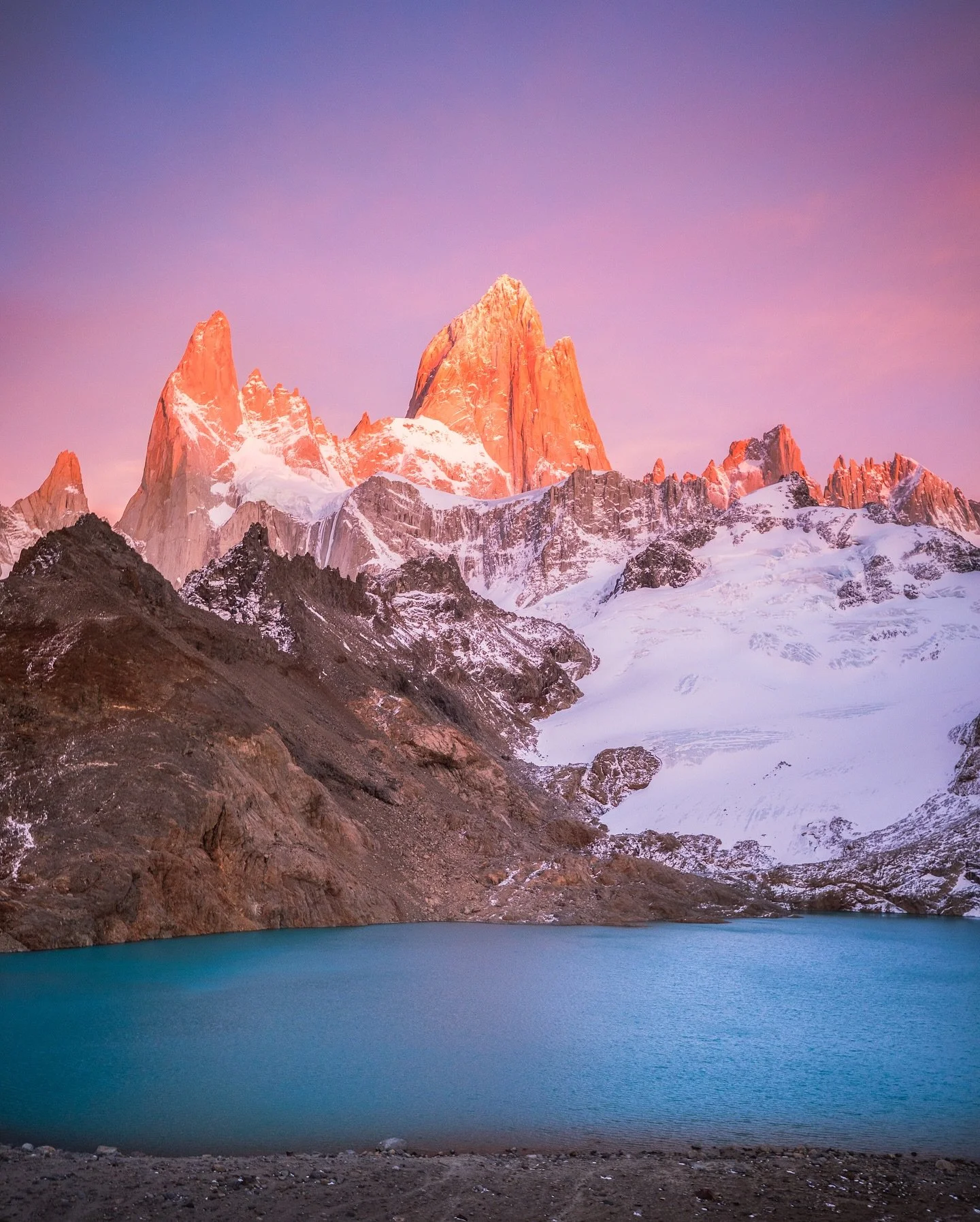 Patagonia on my mind 🏔️ 

Photos 1-5 from Argentina 🇦🇷 
Photos 6-10 from Chile 🇨🇱 

Which side is your favorite?
