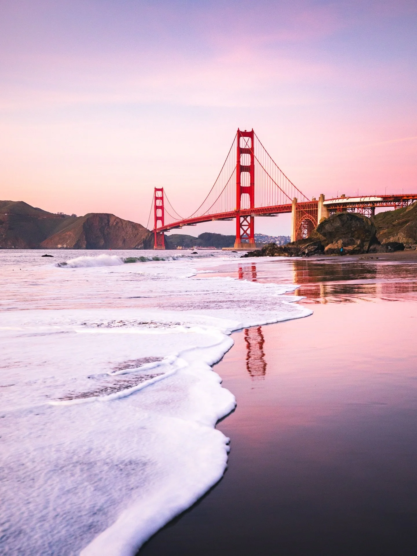 I obviously think Seattle is beautiful buuuut if I had to pick a most photogenic city/skyline in the US, I think I might, just maybe, potentially go with San Francisco 😄