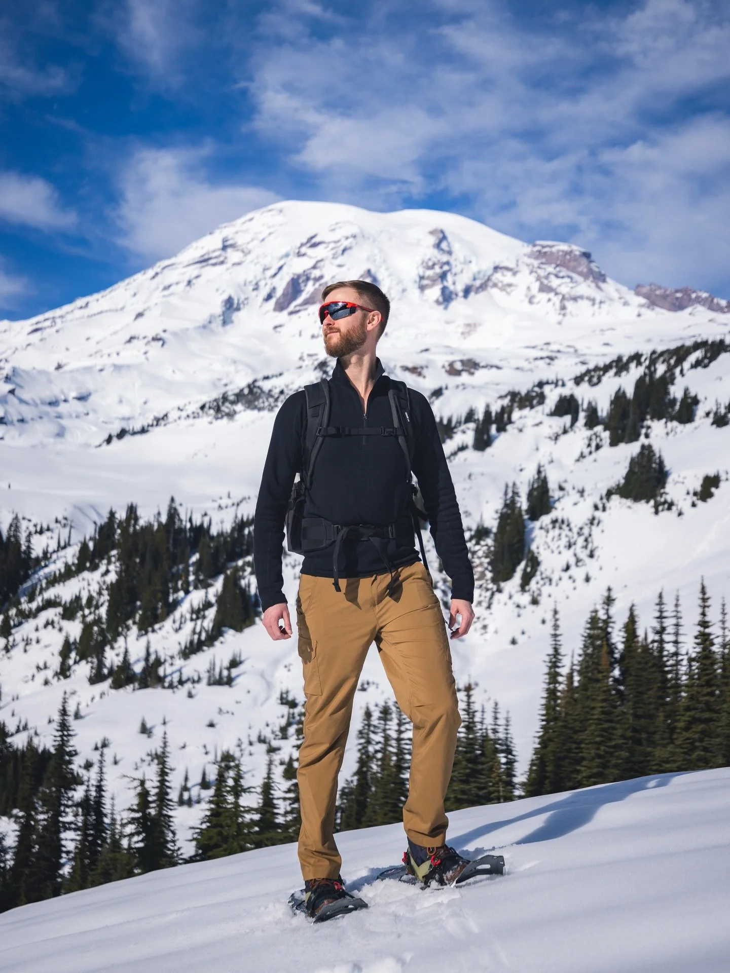 I think it&rsquo;s been over 10 years since I last snow-shoed at Mount Rainier! So with such nice weather this last week, I had to change that. 
We went up the Mazama Ridge Trail which was beautiful and made we wonder why I haven&rsquo;t been up here