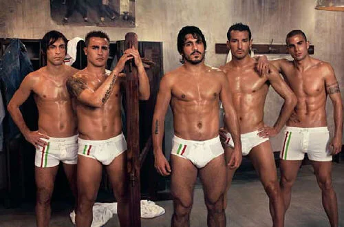  ITALIAN NATIONAL TEAM MEMBERS NOT OVERLY MUSCULAR UP TOP