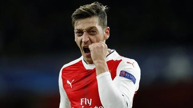  Ozil, considered to be one of the best passers in the modern game 