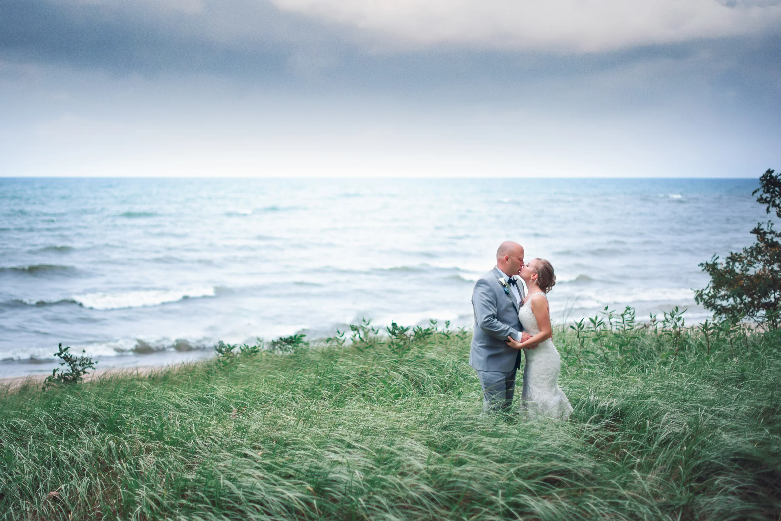 One thing we always like to let Wedding Couples know is that in order to capture beautiful portraits, it takes a little bit of time! So if you want stunning portraits of the two of you, or your bridal party, make sure you’re scheduling a little bit of time for it all to happen.