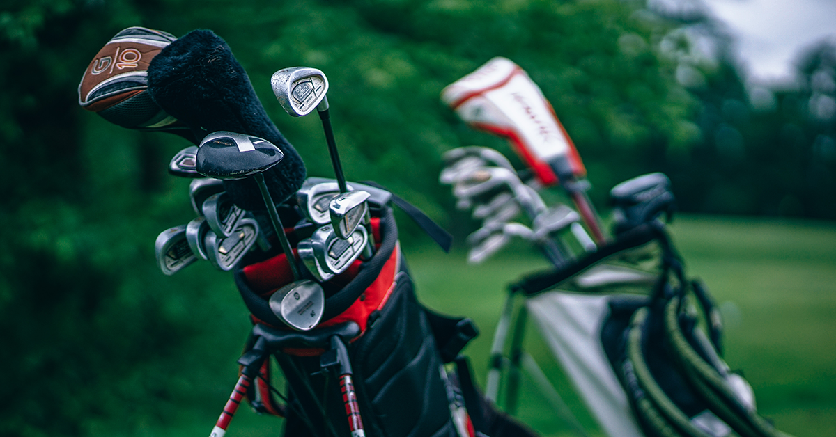 Golf clubs.png