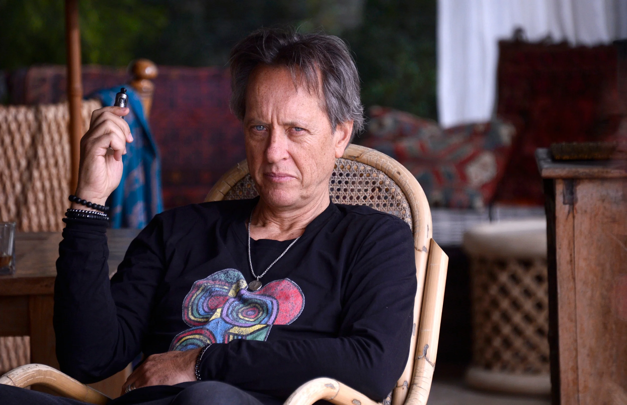 Richard E Grant