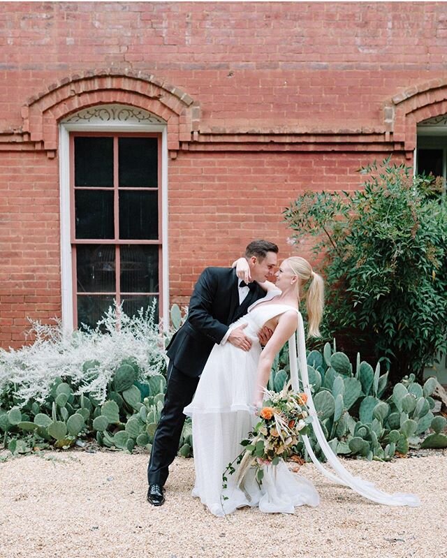 Pro tip #34: Trust your photographer to scout out the perfect location for your portraits and walk you through poses so you can preserve moments like this forever and ever 😍

Photography @serapetras 
Planning and styling @daybyfayweddings 
Gown @abc