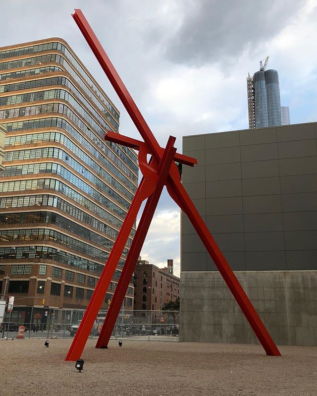 Nostalgia for the narrative #markdisuvero / Hugs 2011.
.
.
#longform #noredneck #markdisuverosculpture #modernism #dontfencemein #dontfencemeout #nostalgia #paulacoopergallery