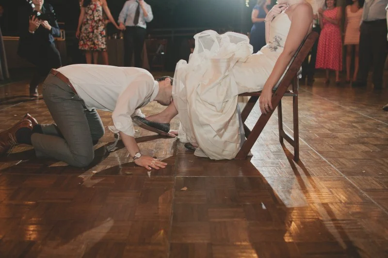 Wedding Song Recommendations: Garter Toss