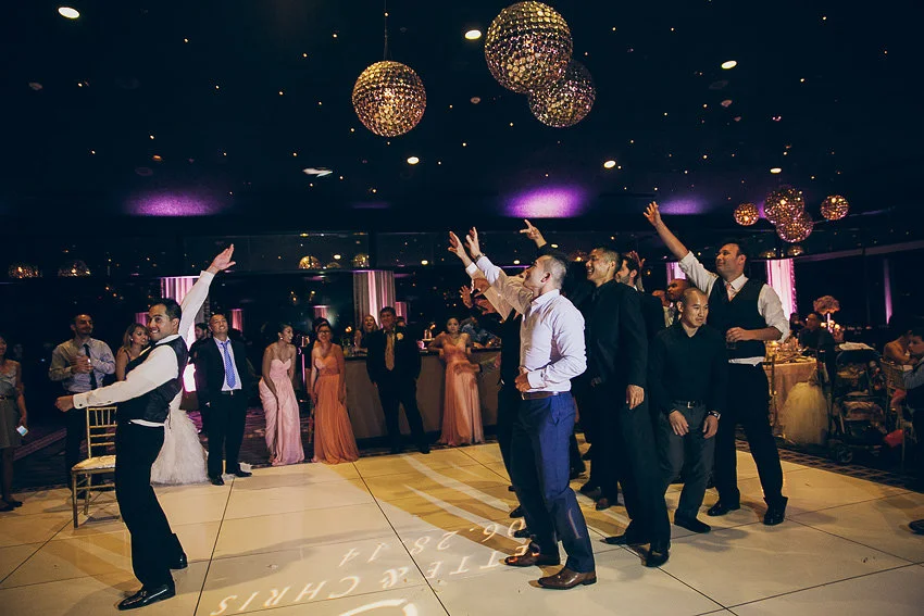 Hollywood Wedding - Garter Toss