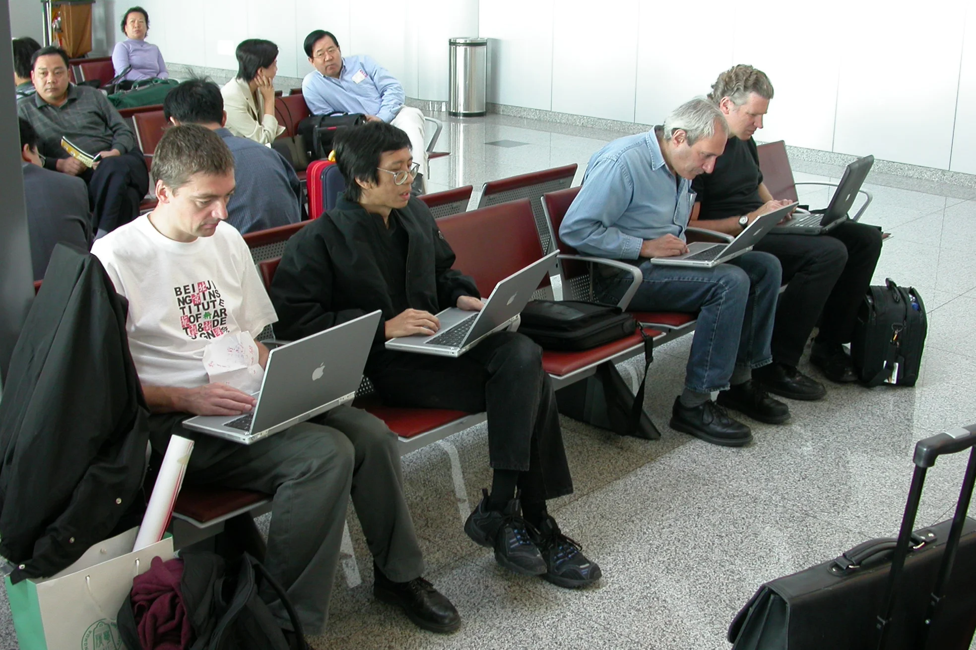 whwWeb_About_whw_Activities_CN_Beijing_Airport_Work.jpg