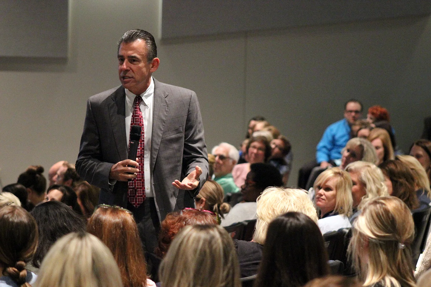 17-10-02-Todd-Whitaker-1.jpg