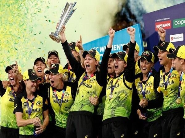 Image: Australia Women's Cricket Team, Cricket Australia (cricket.com.au Twitter)