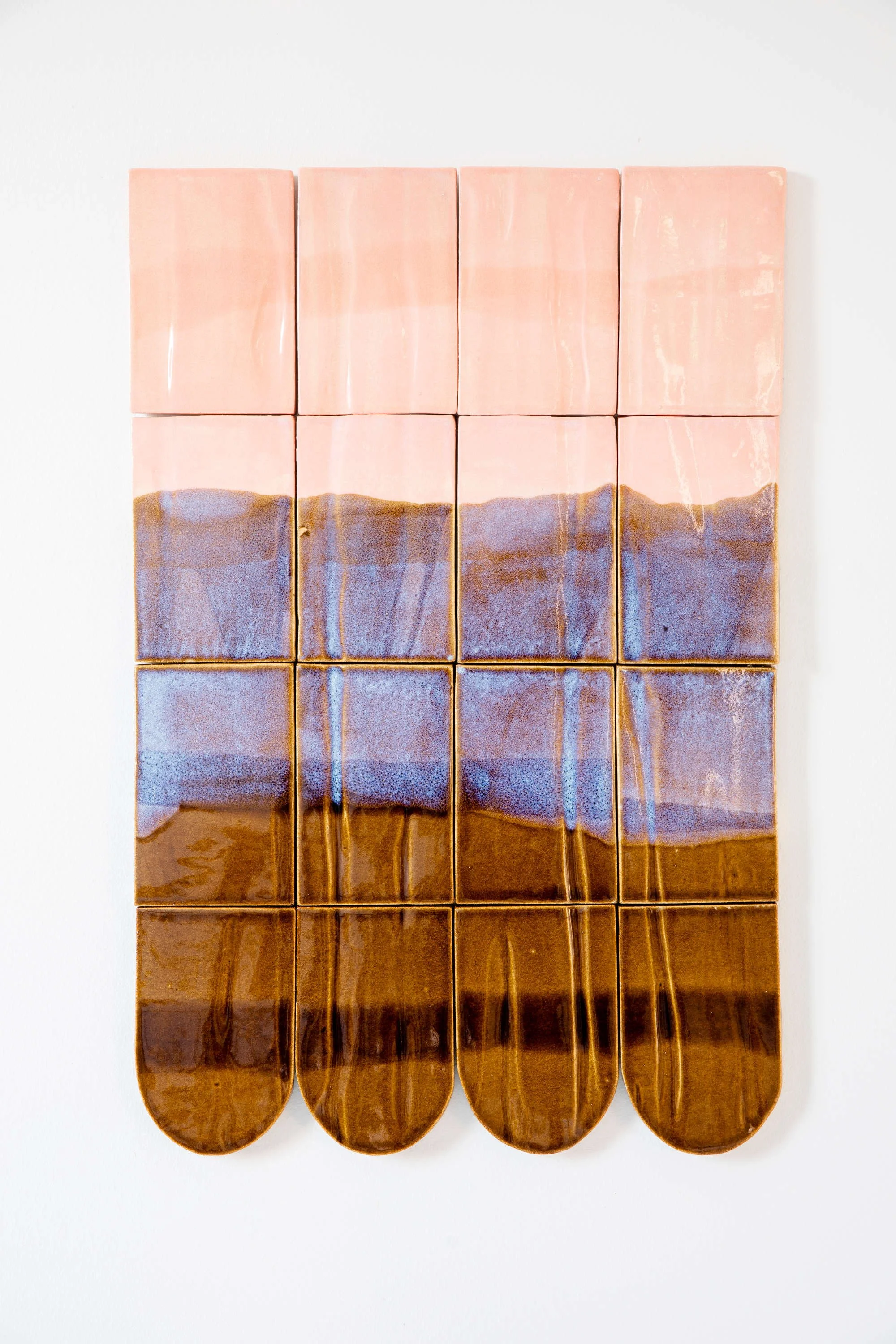 Verho / Curtain, 2021. Hand built glazed stoneware. 80 x 51 cm.