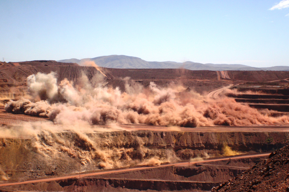 Mt Whaleback explosion