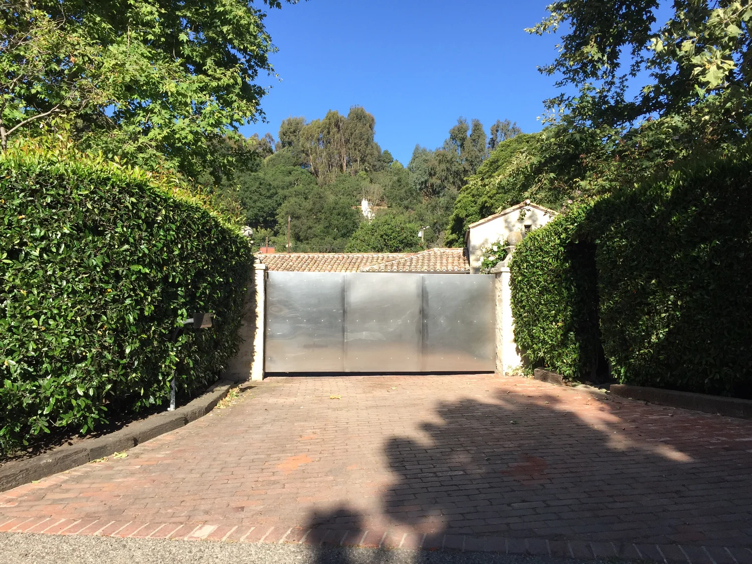 Driveway Gates project 24 by Mission Iron Works