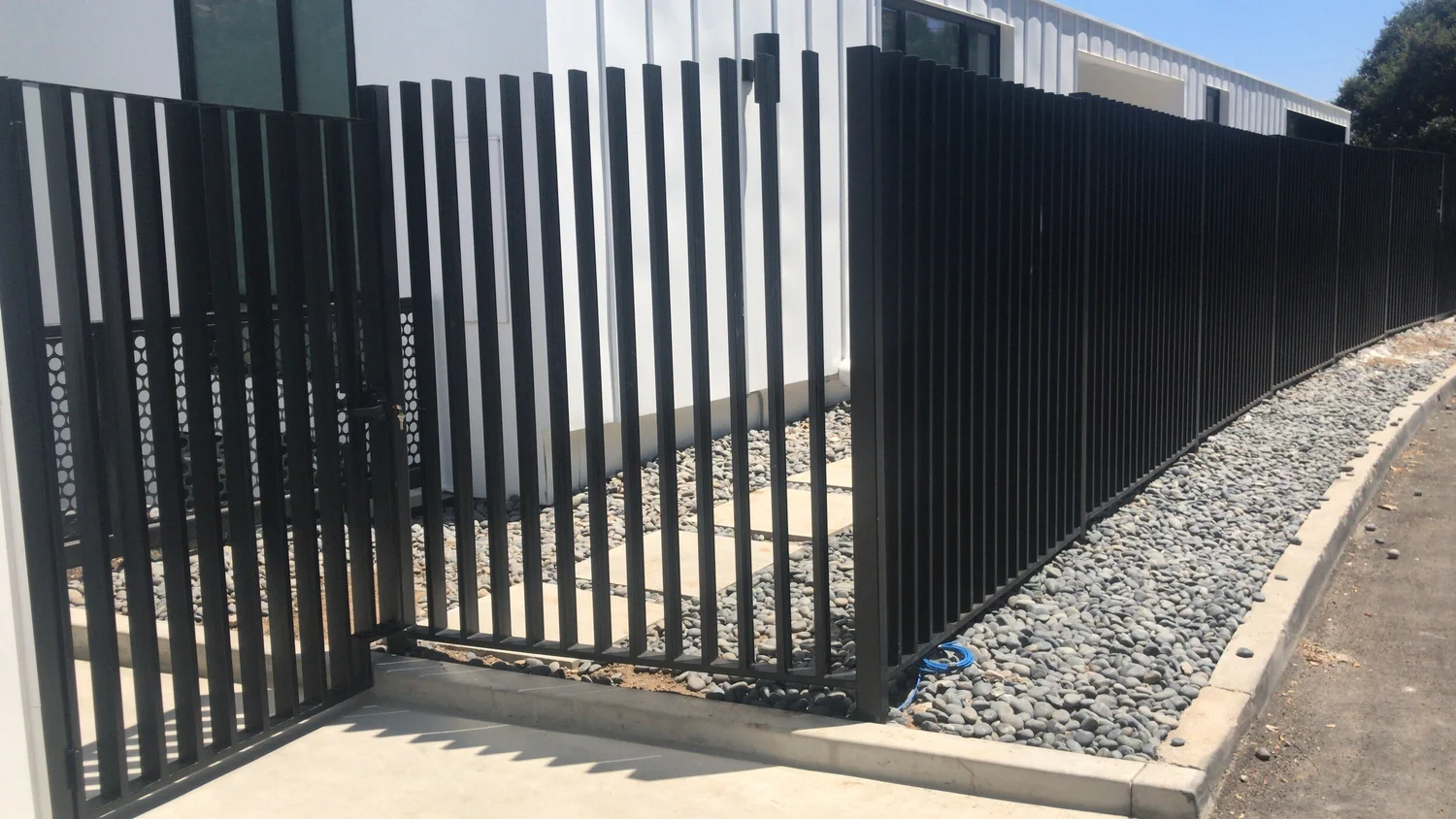 Fencing project 13 by Mission Iron Works