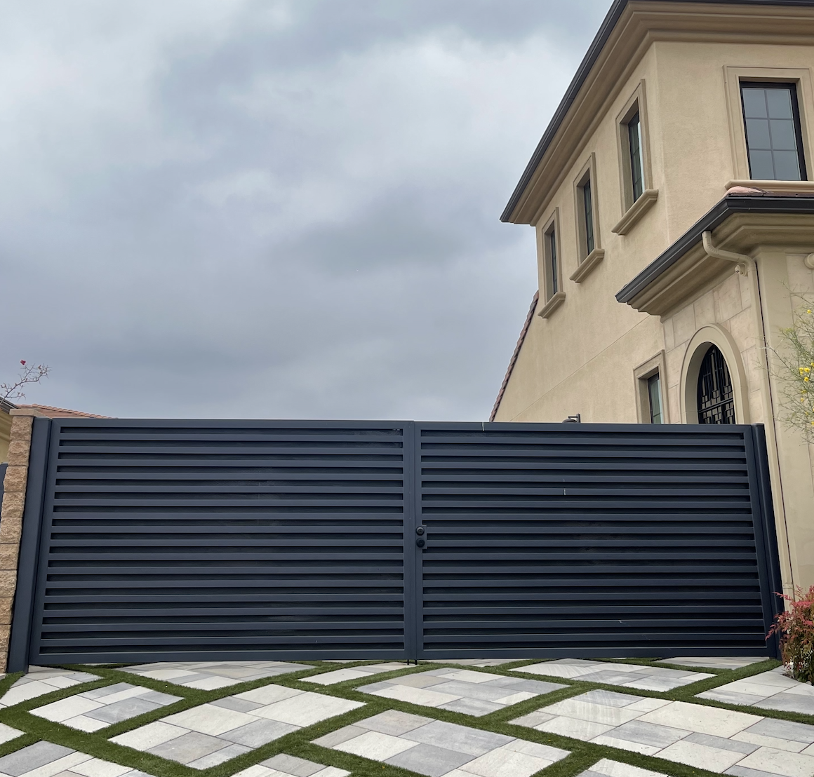 Driveway Gates project 73 by Mission Iron Works