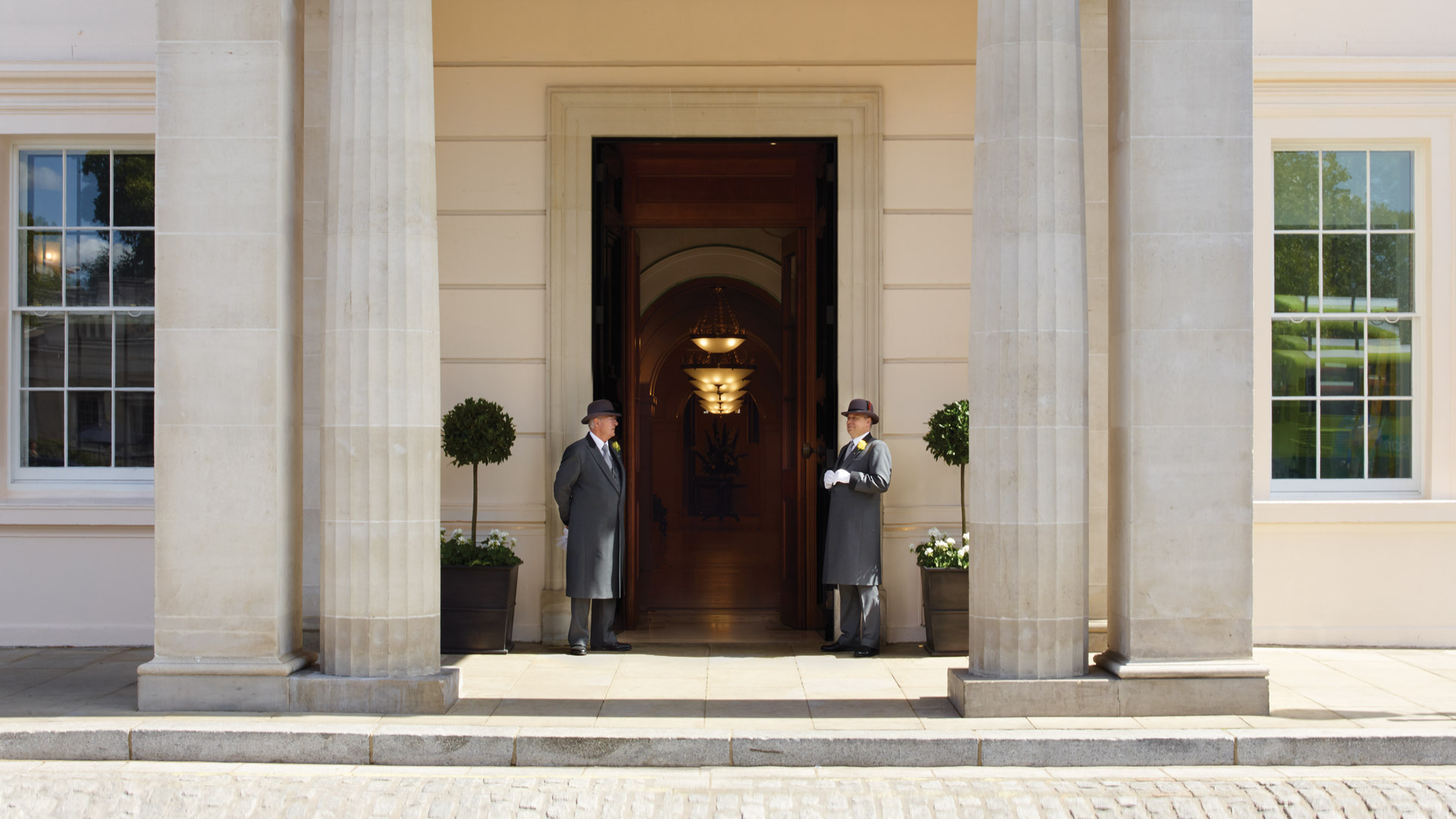 The Lanesborough: brand identity