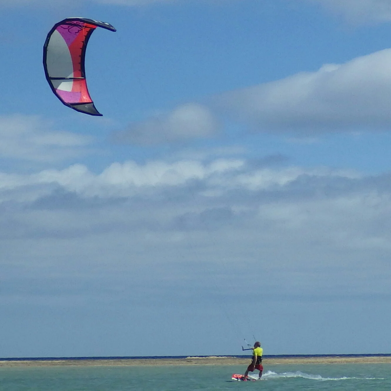 Kitesurfing_tarifa_lagoon.JPG
