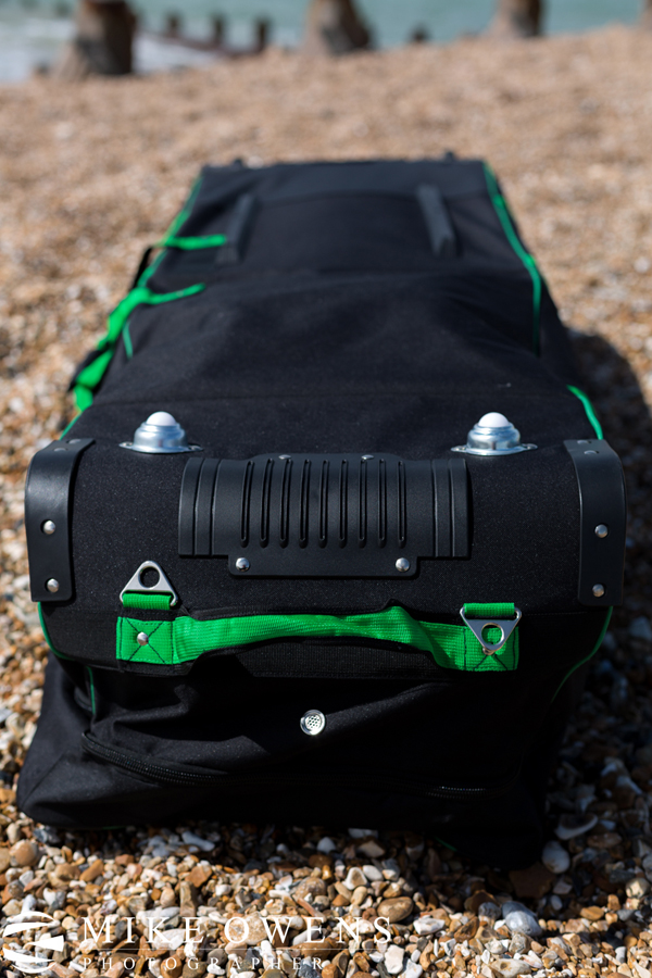 Easy Roller Travel bag underside.jpg