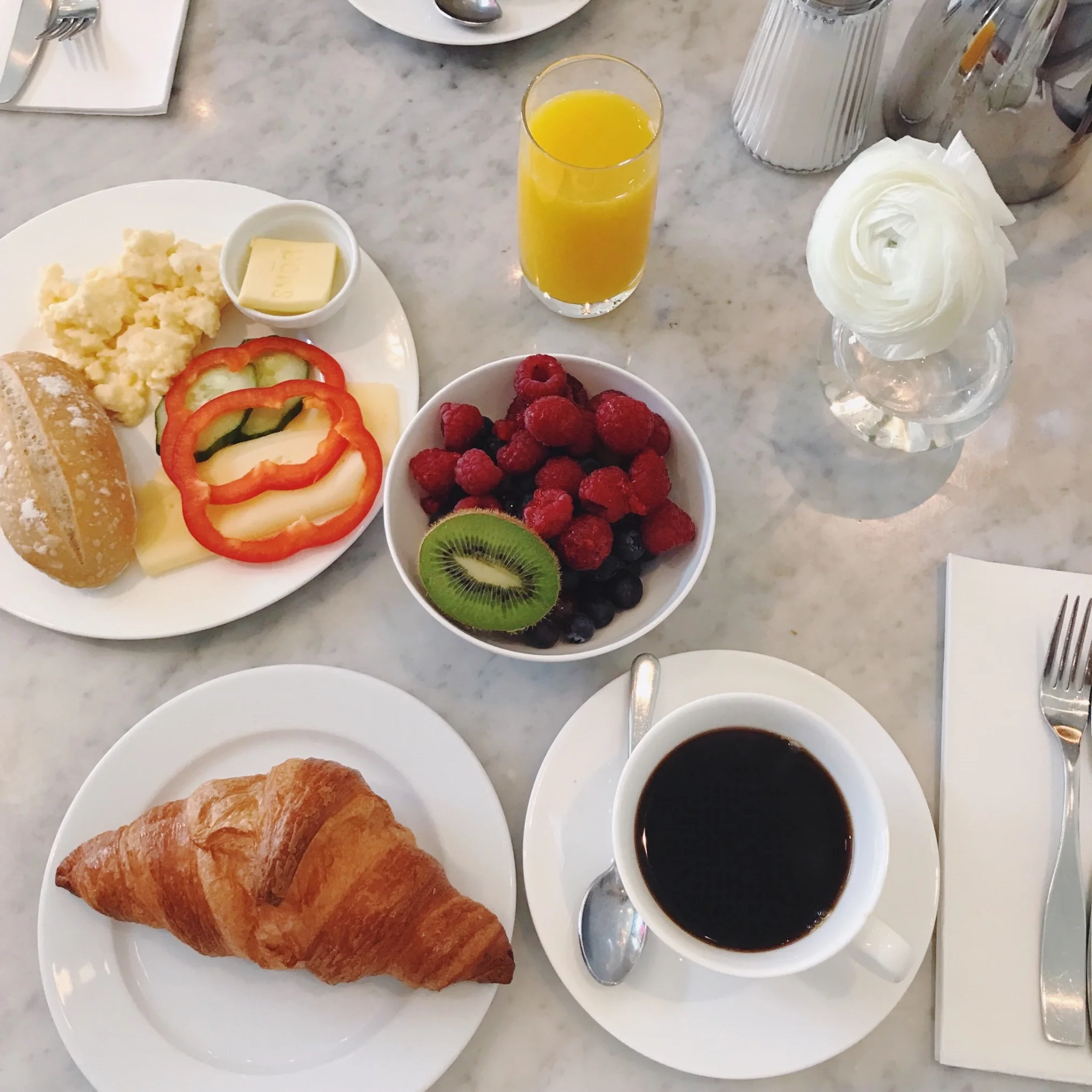 frukost Diplomat Tbar.jpg
