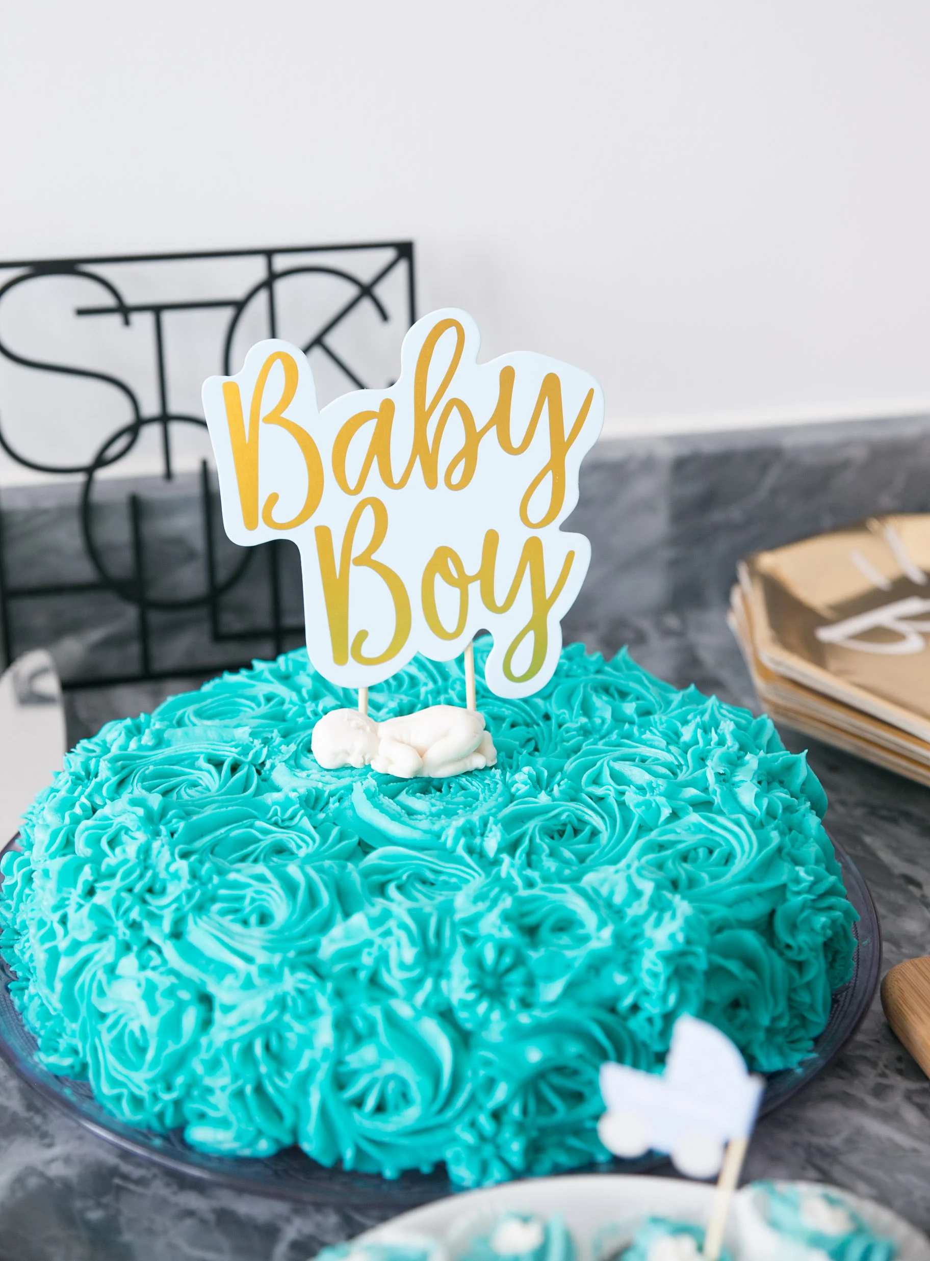 tarta babyshower pojke.jpg