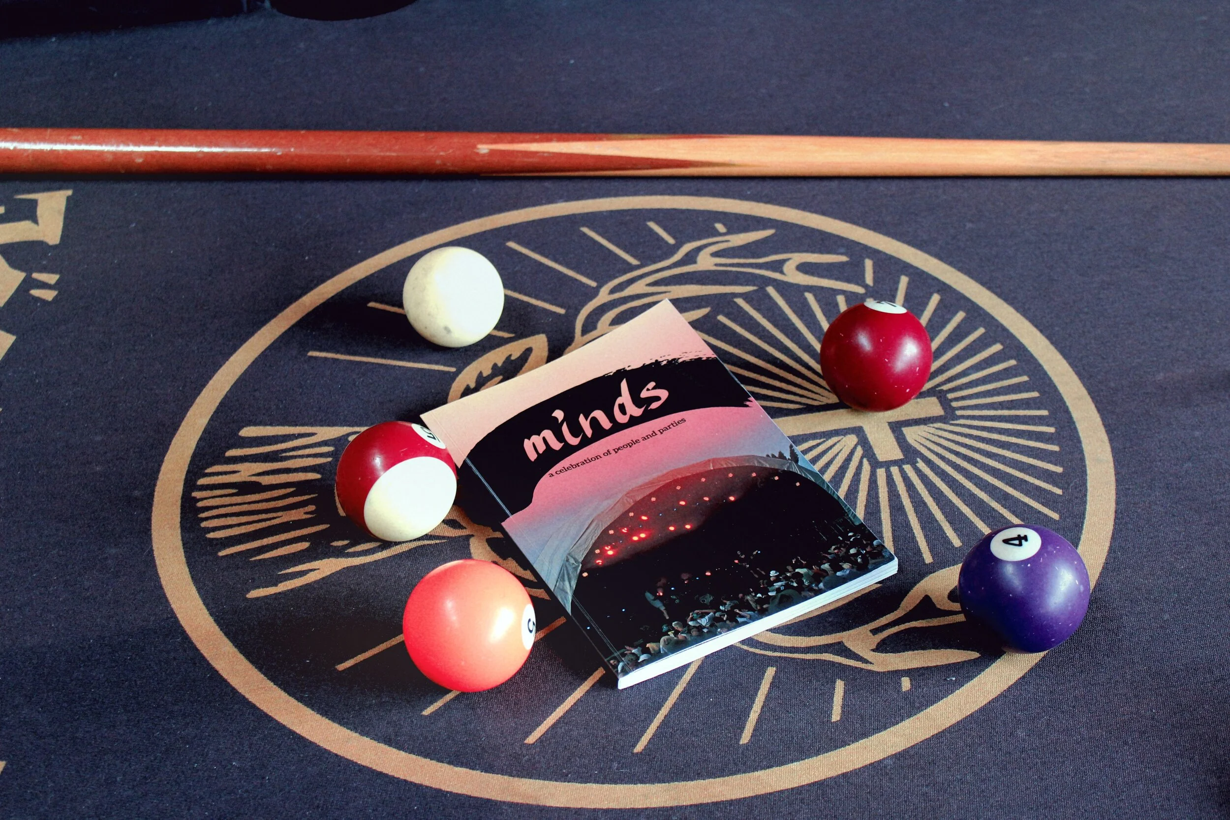 Minds Magazine Vol. 1 by Twominds.