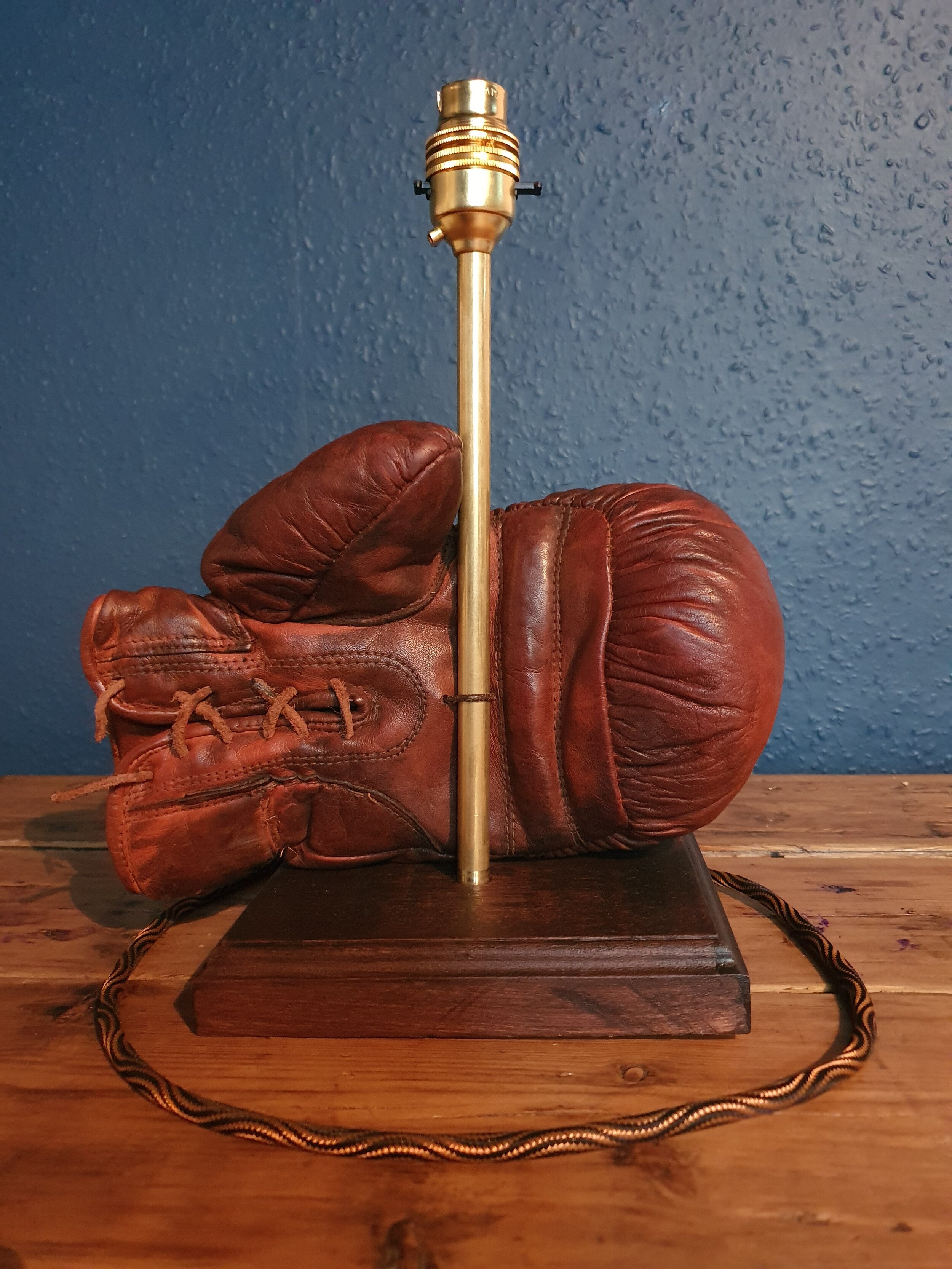 Boxing Glove Lamp 2.jpg
