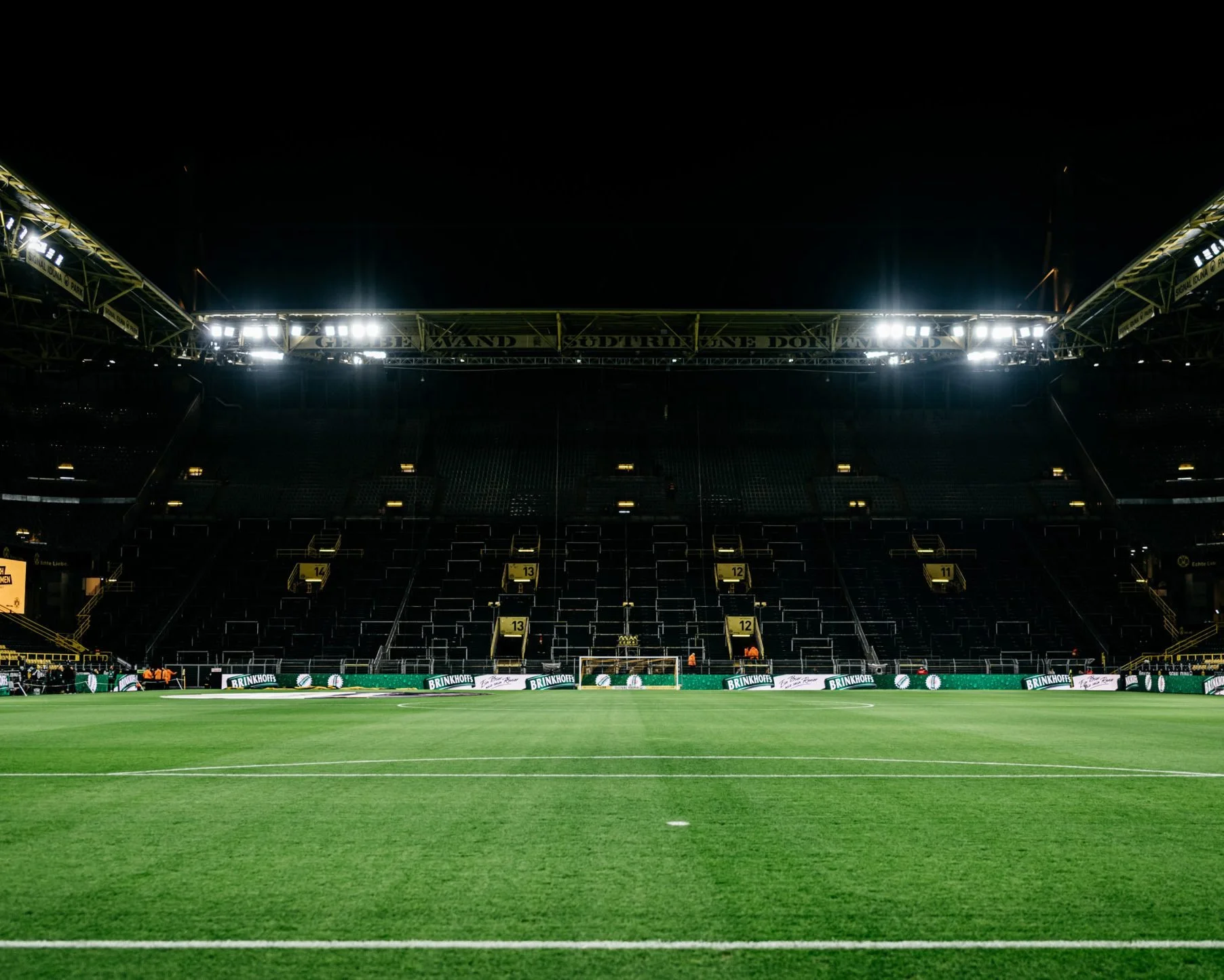 Maximizing Performance: How to Improve Soccer Players' Visual Skills at ACFC Soccer Academy in Spain
