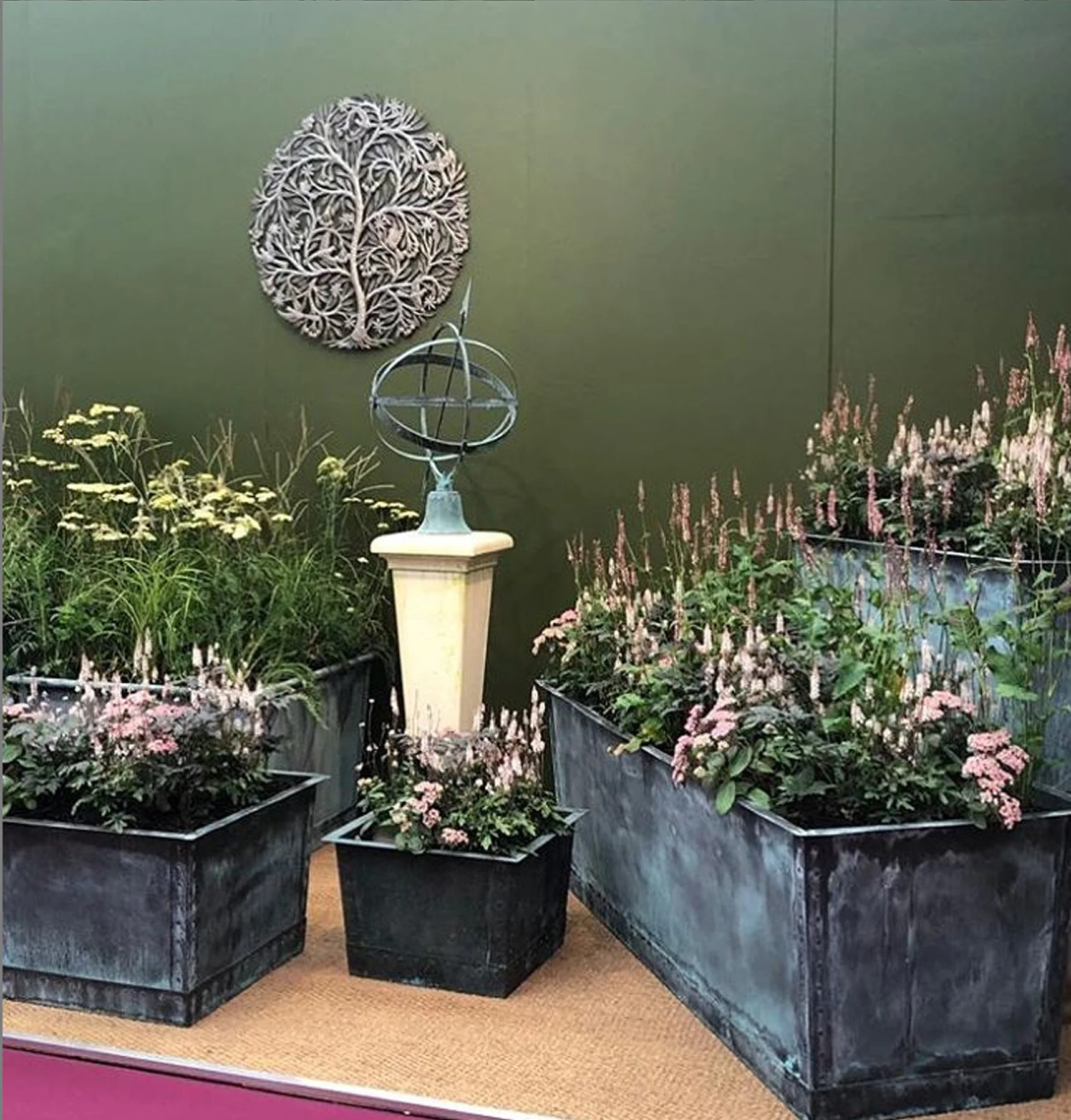 Add more natural materials and Embrace the power of plants⁠ 
