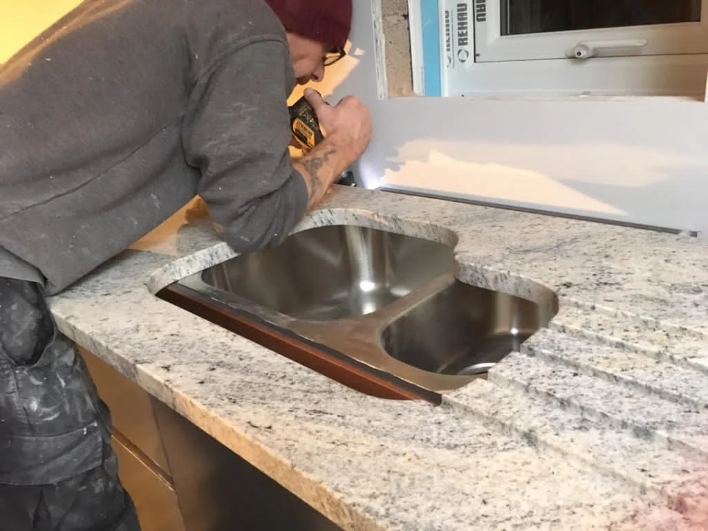 I just love how much a kitchen comes to life with a granite worktop ..