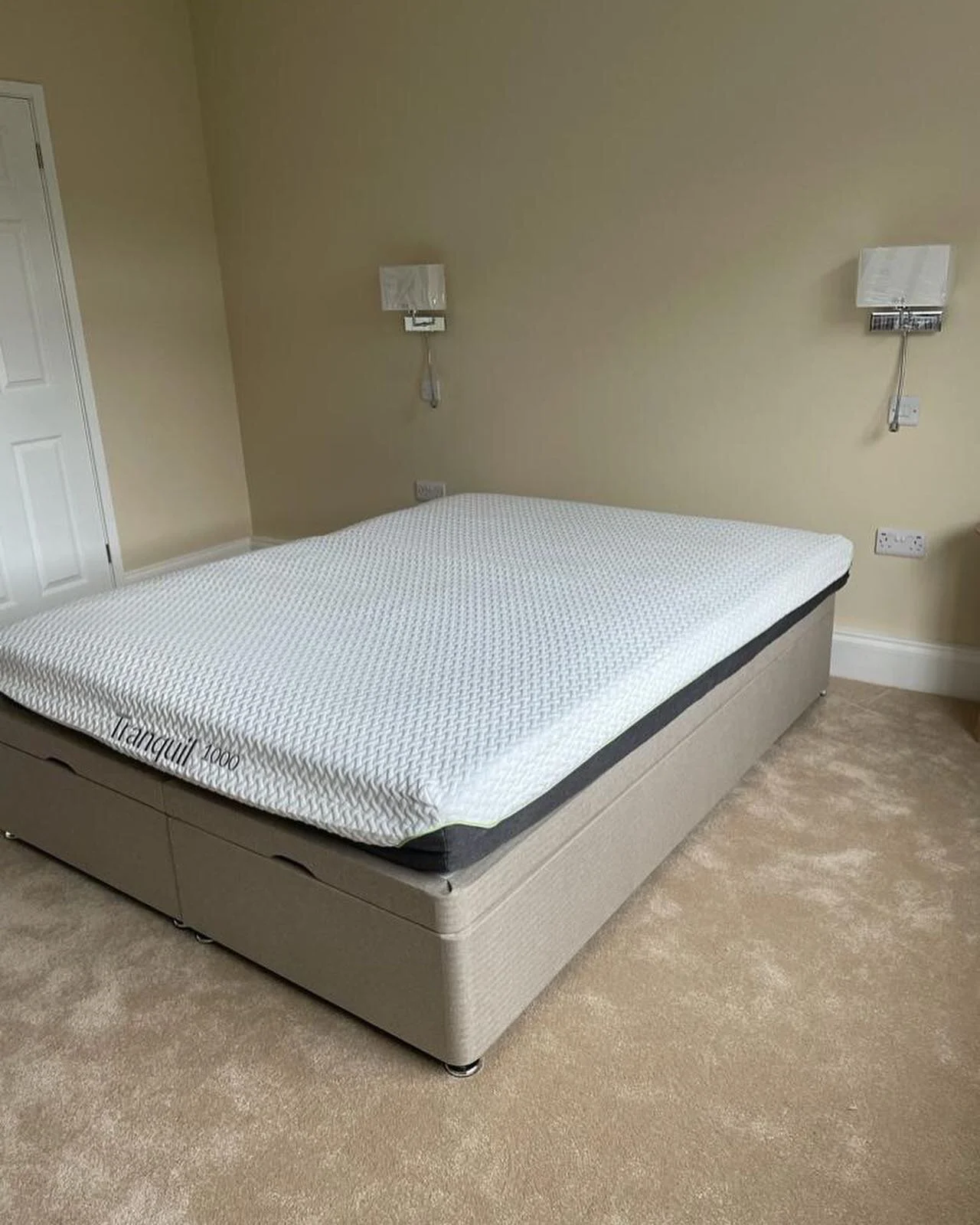 Beds arrived!! We have to wait 5 hours for the mattresses to rise!