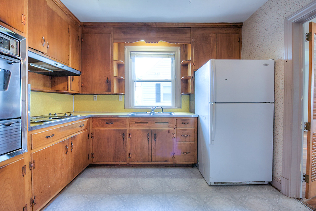 4911 Dollard Dr-24.jpg