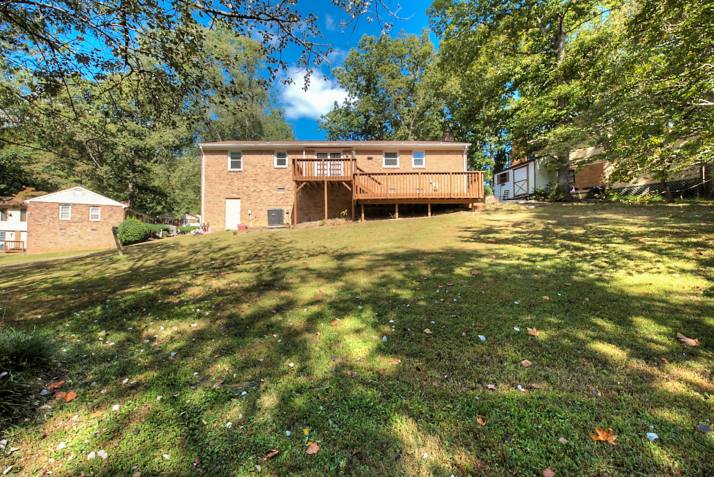 2601 Seacliff Ct-10.jpg