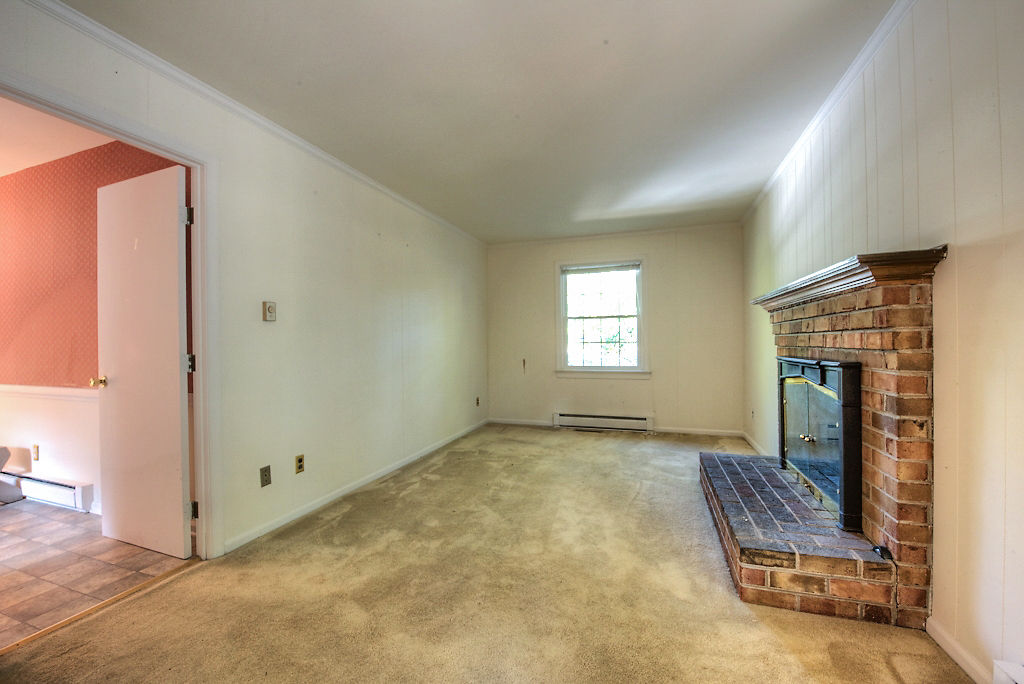 2601 Seacliff Ct-16.jpg