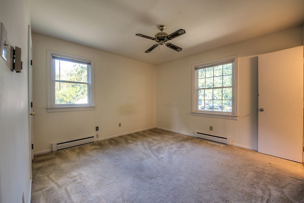 2601 Seacliff Ct-43.jpg